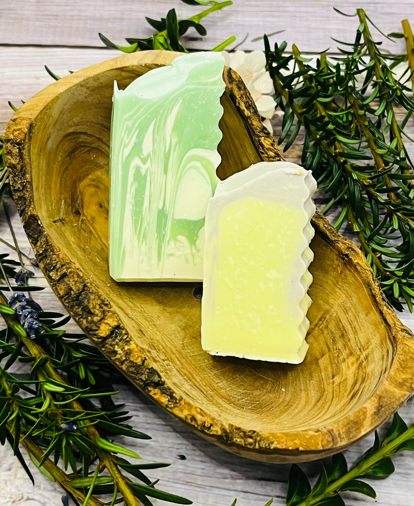 Seifenschale aus Olivenholz rustikal
