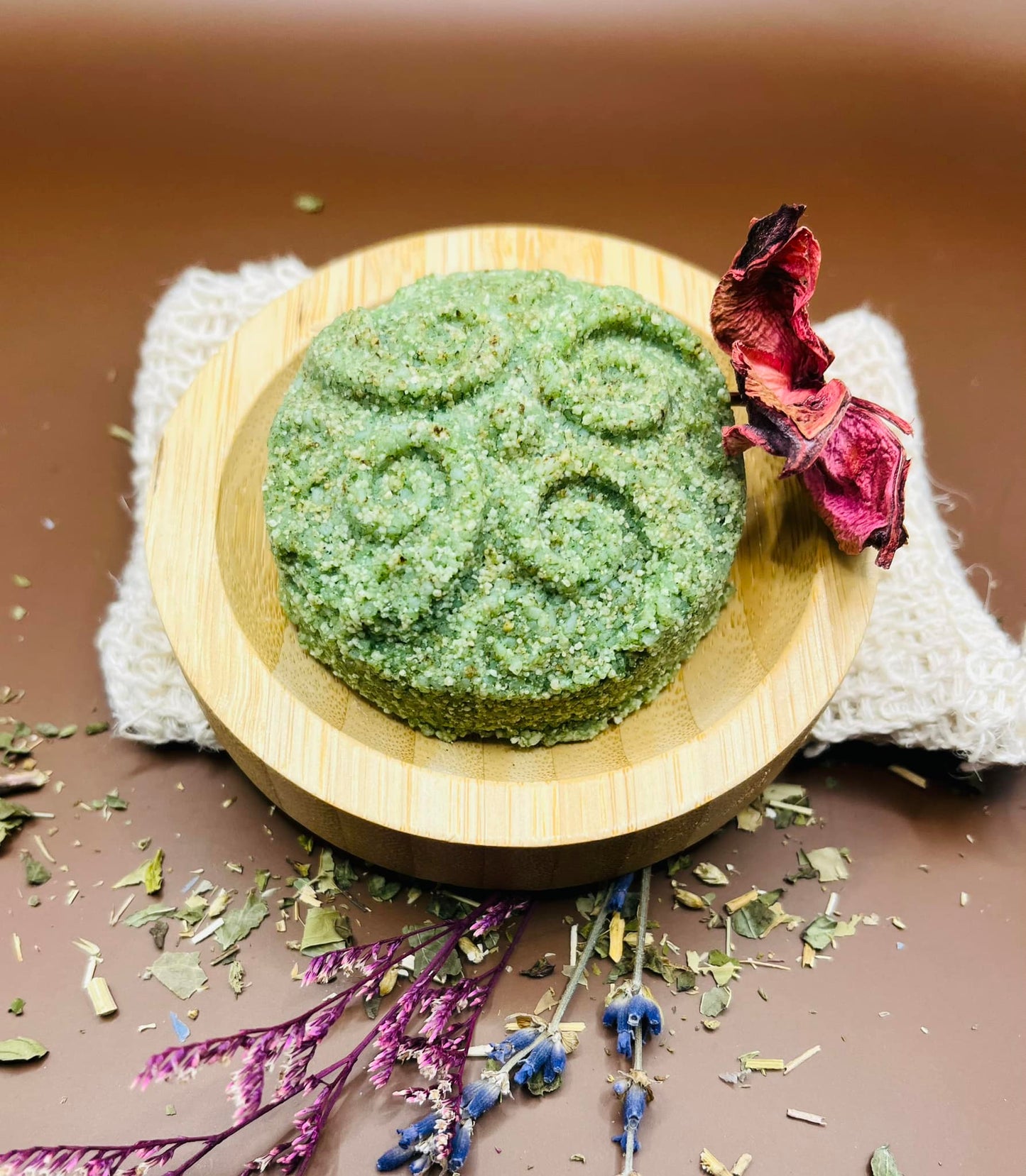 Shampoobar „Spirulina-Salbei“ gegen schnell nachfettendes und lockiges Haar