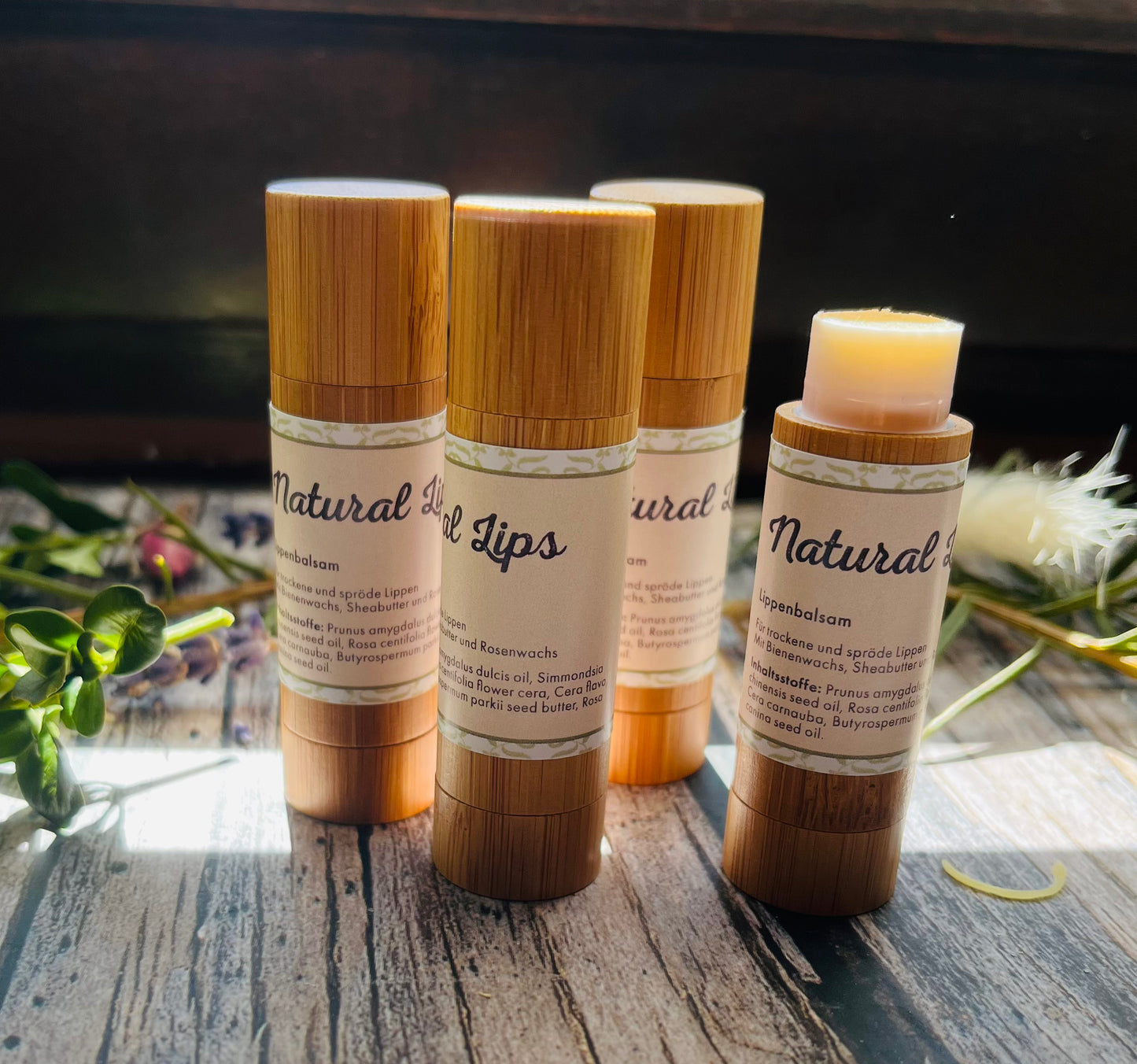 „Natural Lips“ Lippenbalsam mit Bienen- und Rosenwachs